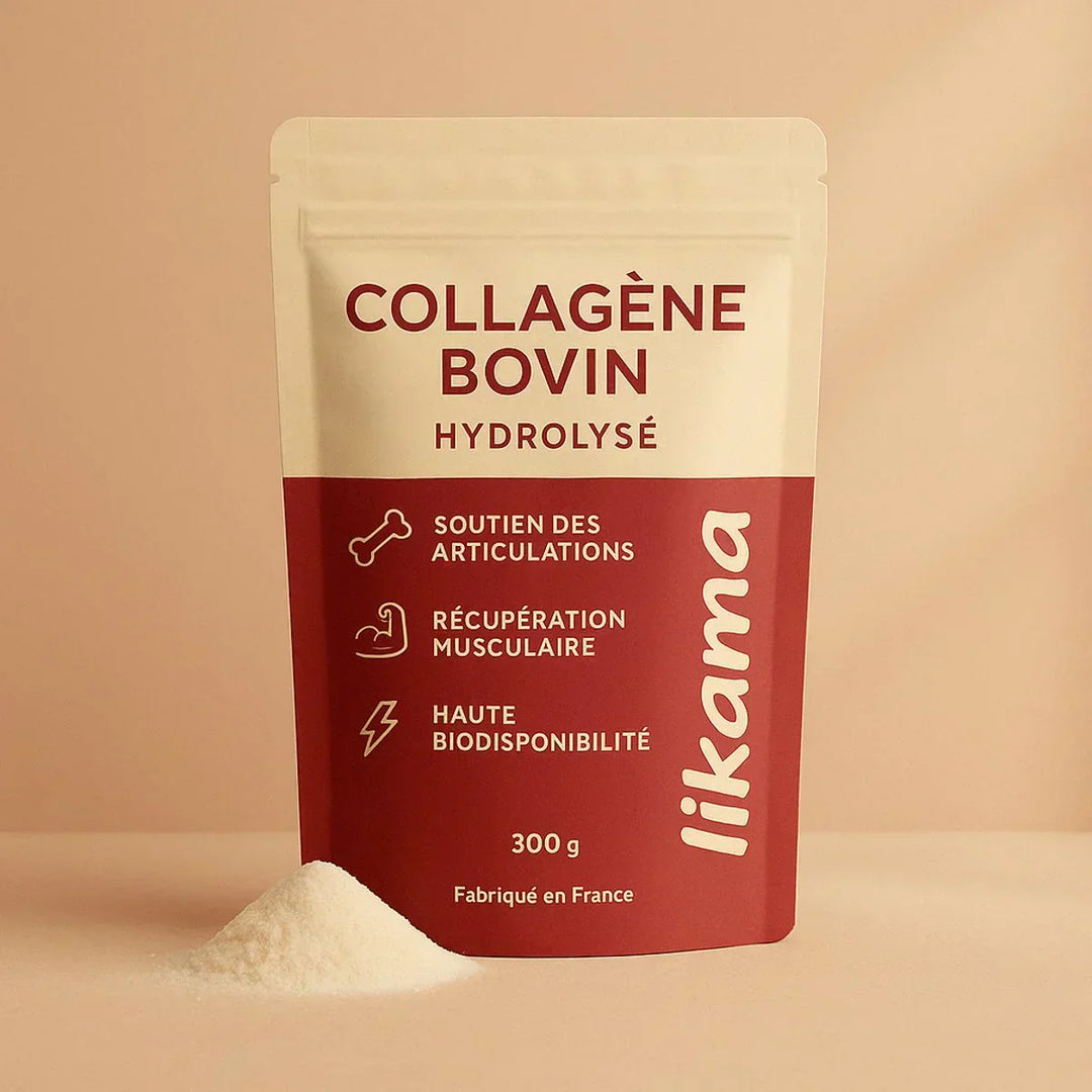 sachet rouge et beige de collagene bovin Likama 300g sur fond peau avec poudre pour le soutien articulaire et la récupération musculaire
